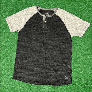 Md American Eagle shirt